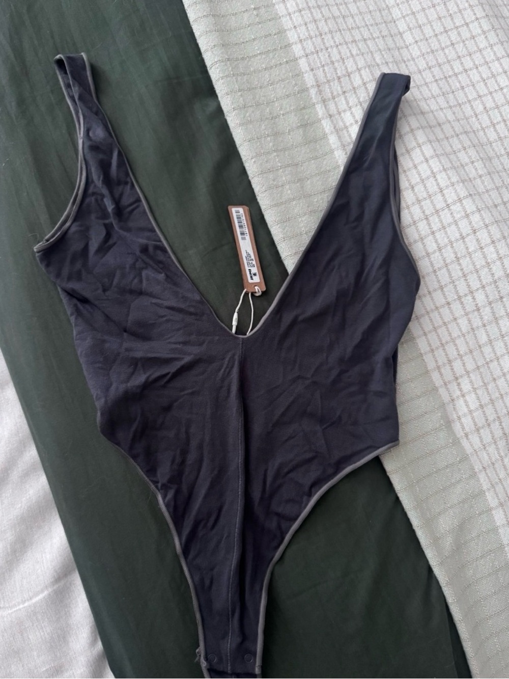 SKIMS WASHED JERSEY PLUNGE BRIEF BODYSUIT L/XL